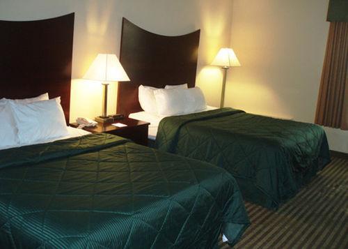 Quality - Lamar Inn 2*